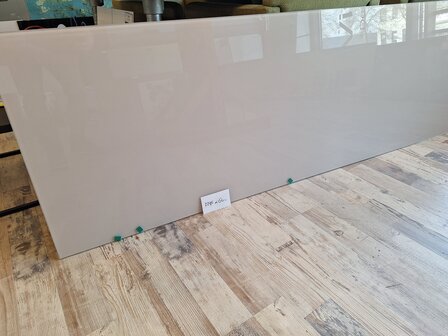 Glazen keukenwand kleur ZAND