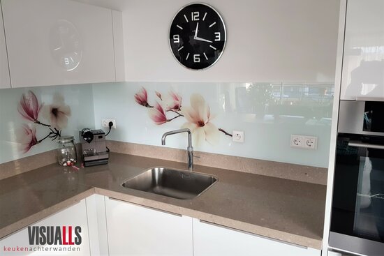 Premium-glas uitvoering Visuall P104 magnolia