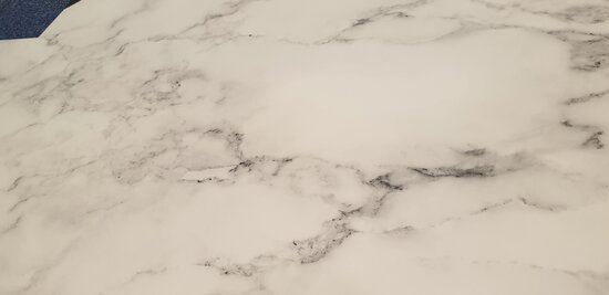 Op de inspectietafel: Premium-mat uitvoering Visuall P340 Marble Jones