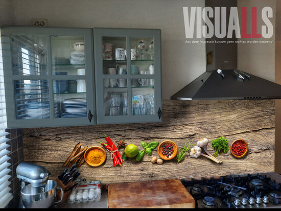 Impressie vooraf met Visuall P680 Herbs on wood
