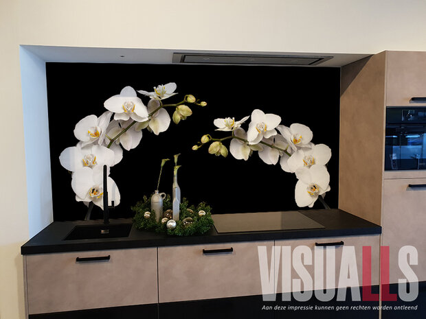 Impressie vooraf met Visuall P085 Witte orchidee op zwart