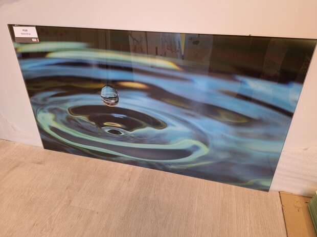 In onze showroom Premiumglas uitvoering P539 Waterdrop