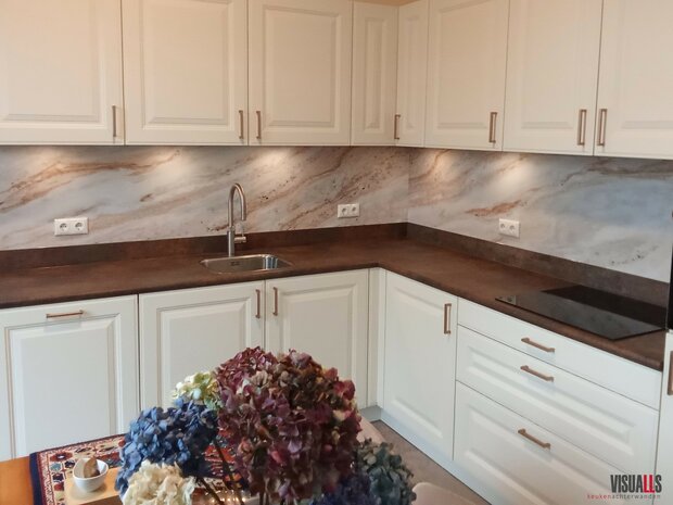 P384 Marble Richards